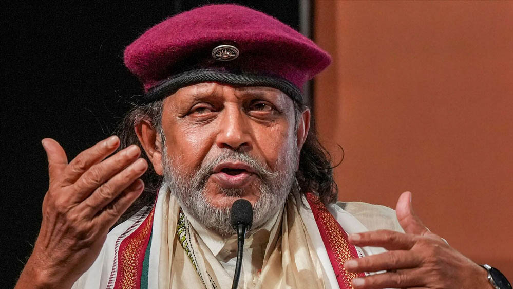 मिथुन चक्रवर्ती का ममता सरकार पर हमला, बोले- ‘जैसे कश्मीरी पंडितों को निकाला गया, वैसे ही बंगाल में…’ मिथुन चक्रवर्ती का ममता सरकार पर हमला, बोले- ‘जैसे कश्मीरी पंडितों को निकाला गया, वैसे ही बंगाल में…’