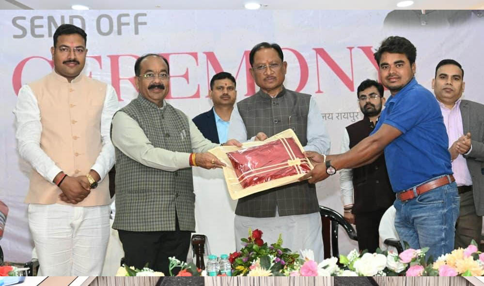 रायपुर : स्वामी विवेकानंद ने दुनिया में बढ़ाया भारत की संस्कृति एवं सनातन का मान – मुख्यमंत्री विष्णु देव साय रायपुर : स्वामी विवेकानंद ने दुनिया में बढ़ाया भारत की संस्कृति एवं सनातन का मान – मुख्यमंत्री विष्णु देव साय