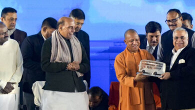 लखनऊ में हिंदुजा ग्रुप की कंपनी अशोक लेलैंड का इलेक्ट्रिक वाहन संयंत्र शुरू