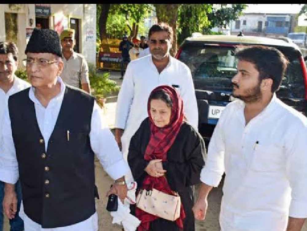 जौहर ट्रस्ट में बड़ा बदलाव: आजम खां ने छोड़ा पद, परिवार भी बाहर, बहन निकहत संभालेंगी कमान