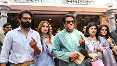 बीएमसी चुनाव में गड़बड़ी का आरोप: वोटर्स की अंगुलियों से मिटा स्याही का निशान, राज ठाकरे ने उठाए सवाल