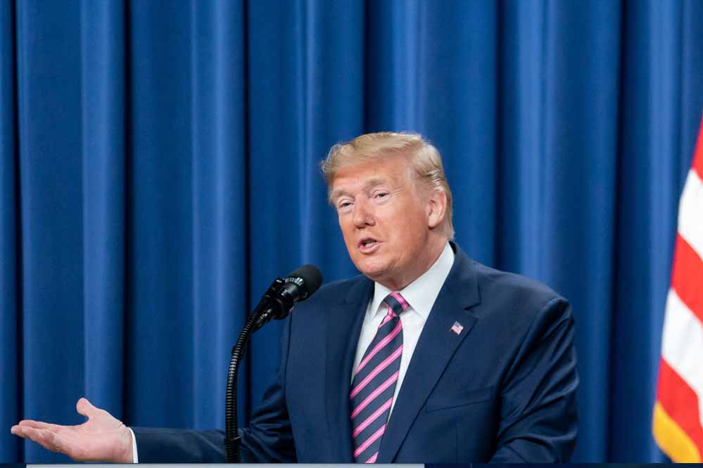 खुद को वेनेजुएला का ‘एक्टिंग प्रेसिडेंट’ घोषित करने का किया दावा