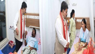 उपमुख्यमंत्री श्री विजय शर्मा ने आईईडी ब्लास्ट में घायल जवानों से अस्पताल में की मुलाकात