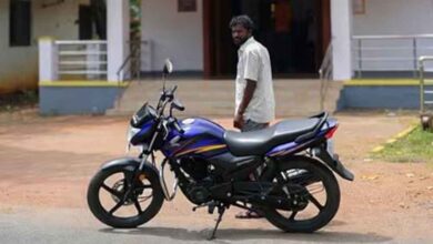 एफआईआर न होने से नाराज़ युवक, कमिश्नर ऑफिस से पुलिसकर्मी की बाइक लेकर हुआ फरार