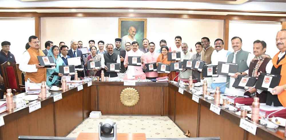 शिक्षकों के लिए चतुर्थ क्रमोन्नत वेतनमान योजना लागू- 322 करोड़ 34 लाख रुपये की स्वीकृति