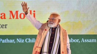 BMC नतीजों पर पीएम मोदी का तंज: जीत मुंबई में, जश्न काजीरंगा में क्यों?