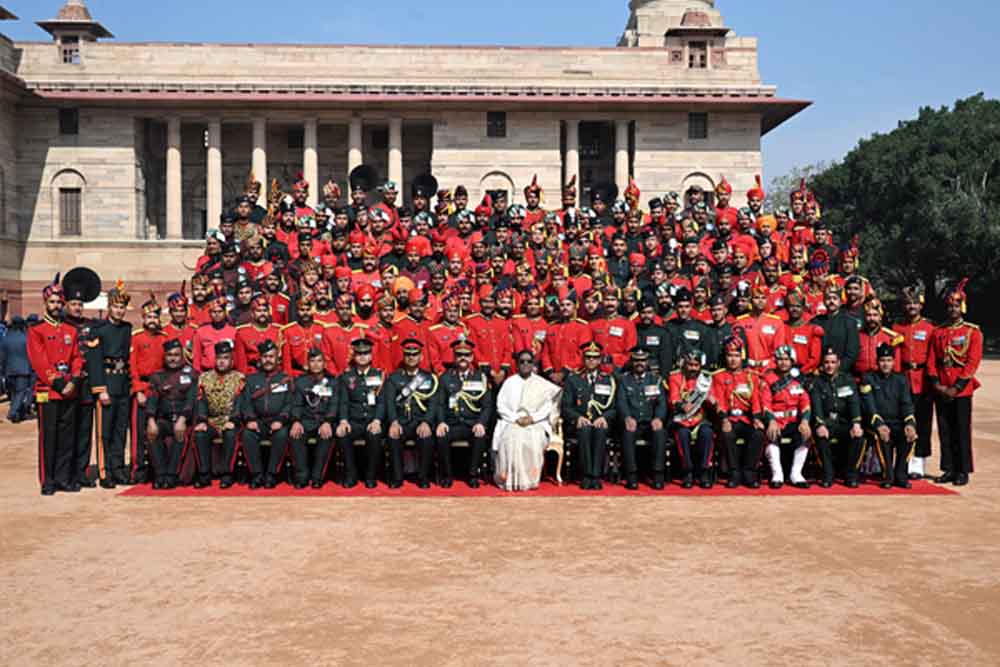 गणतंत्र दिवस समारोह के नायकों से मिलीं राष्ट्रपति मुर्मु, परेड और बीटिंग रिट्रीट के सैन्यकर्मियों का बढ़ाया उत्साह