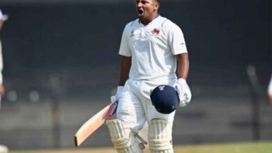 सरफराज खान का दोहरा शतक, मुंबई ने खड़ा किया रन पहाड़; पंजाब के सामने 320 की बड़ी चुनौती सरफराज खान का दोहरा शतक, मुंबई ने खड़ा किया रन पहाड़; पंजाब के सामने 320 की बड़ी चुनौती