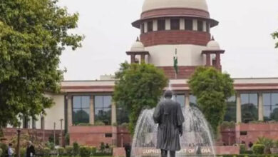 सरकार पर भेदभाव का आरोप: सवर्णों की गुहार, UGC नियमों के खिलाफ सुप्रीम कोर्ट में अर्जी सरकार पर भेदभाव का आरोप: सवर्णों की गुहार, UGC नियमों के खिलाफ सुप्रीम कोर्ट में अर्जी