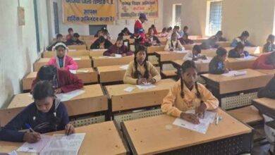 शैक्षिक ओलम्पियाड स्पर्धा में उत्साहपूर्वक शामिल हुए विद्यार्थी