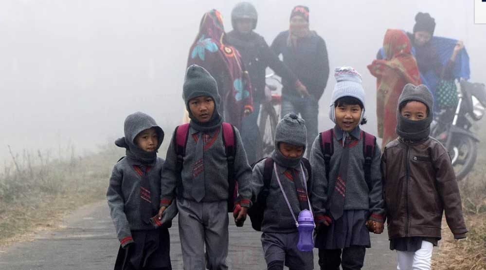 यूपी में ठंड का कहर, कक्षा 12 तक के सभी स्कूल 5 जनवरी तक बंद