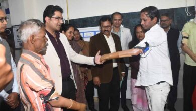 स्वास्थ्य विभाग की पहल से ज़िंदगी को नई रफ्तार, कोई फिर चलाएगा गाड़ी तो कोई थामेगा कलम