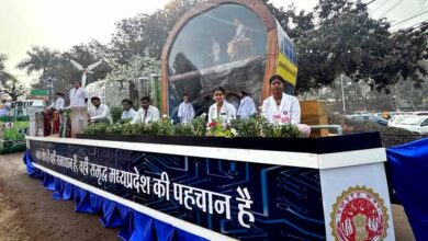 उच्च शिक्षा मंत्री श्री परमार ने राज्यस्तरीय समारोह में झांकी को द्वितीय स्थान मिलने पर दी बधाई