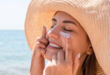 सनस्क्रीन लेने से पहले जान लें ये 3 ज़रूरी बातें, वरना नहीं मिलेगा पूरा स्किन प्रोटेक्शन