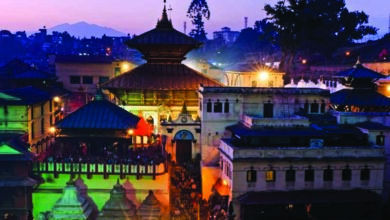 महाशिवरात्रि 2026: नेपाल-भारत में गूंजा हर हर महादेव, पशुपतिनाथ धाम में 3 KM लंबी भक्तों की कतार