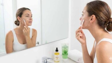 रेज़र लगाने से पहले ज़रूर पढ़ें: चेहरे की ये 5 गलतियाँ स्किन को पहुँचा सकती हैं भारी नुकसान