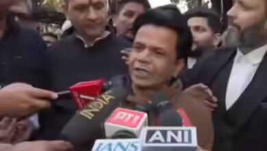 राजपाल यादव जेल से रिहा, तिहाड़ से बाहर आकर बोले—बच्चों से लेकर बॉलीवुड तक सबने दिया प्यार