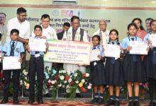 जगदलपुर के श्रमिक की बेटी डिंपल कश्यप अब संस्कार सिटी स्कूल में संवार रही अपना भविष्य