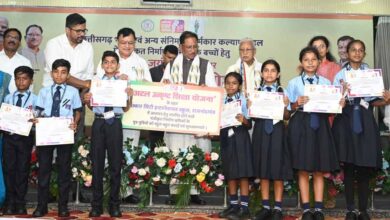 जगदलपुर के श्रमिक की बेटी डिंपल कश्यप अब संस्कार सिटी स्कूल में संवार रही अपना भविष्य