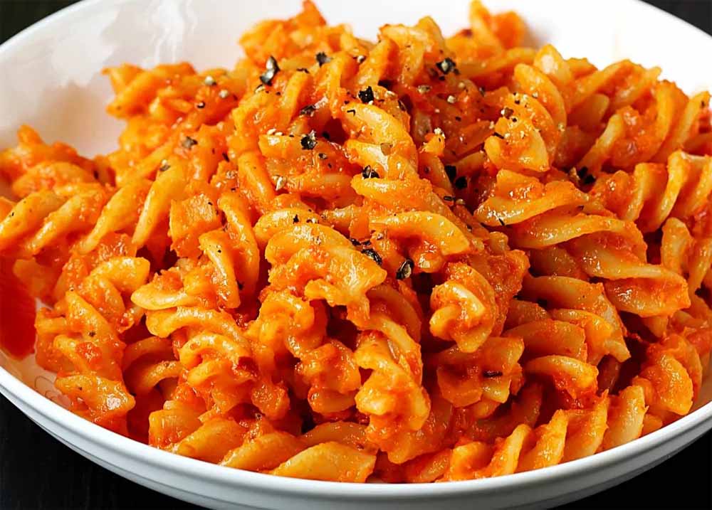 5 मिनट में तैयार करें स्वादिष्ट मिक्स सॉस पास्ता | आसान रेसिपी 5 मिनट में तैयार करें स्वादिष्ट मिक्स सॉस पास्ता | आसान रेसिपी