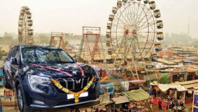 Gwalior व्यापार मेले में 50% टैक्स छूट के बाद ग्राहकों की भीड़, कार शोरूम्स ने बुकिंग बंद की