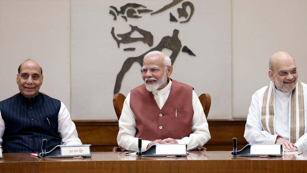 1.6 लाख करोड़ का ‘शक्तिमान’ प्रोजेक्ट: 4 राज्यों में पटरियों का जाल बिछाने का मोदी कैबिनेट का ऐतिहासिक फैसला 1.6 लाख करोड़ का ‘शक्तिमान’ प्रोजेक्ट: 4 राज्यों में पटरियों का जाल बिछाने का मोदी कैबिनेट का ऐतिहासिक फैसला