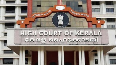 कर्मचारी का इस्तीफा नामंजूर करना बंधुआ मजदूरी के समान, HC ने आर्टिकल 23 का उल्लंघन बताया  हाईकोर्ट का बड़ा फैसला: इस्तीफा नामंजूर करना कानून के खिलाफ, बंधुआ मजदूरी की तरह माना  HC ने कहा—कर्मचारी का इस्तीफा रोकना आर्टिकल 23 का उल्लंघन, बंधुआ मजदूरी जैसा है व्यवहार