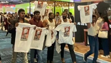 पुलिस कस्टडी में भेजे गए चार यूथ कांग्रेसी कार्यकर्ता, AI सम्मेलन में शर्टलेस प्रदर्शन पर कोर्ट ने दिखाई सख्ती