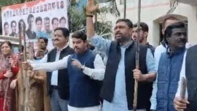 भोपाल में सियासी बवाल: कांग्रेस कार्यालय में घुसकर भाजपाईयों ने मचाया उत्पात, खिड़कियों के शीशे तोड़े