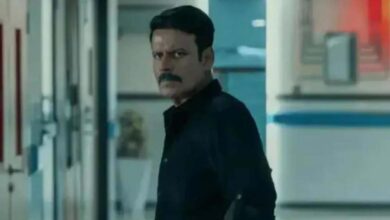 घूसखोर पंडित पर नोटिस: नेटफ्लिक्स और निर्माता-निर्देशकों पर वैभव पाठक का आरोप घूसखोर पंडित पर नोटिस: नेटफ्लिक्स और निर्माता-निर्देशकों पर वैभव पाठक का आरोप