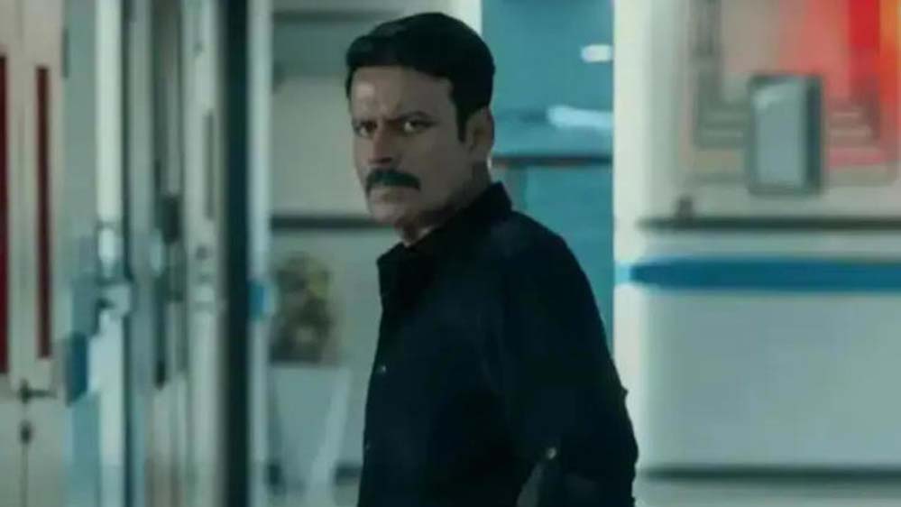 घूसखोर पंडित पर नोटिस: नेटफ्लिक्स और निर्माता-निर्देशकों पर वैभव पाठक का आरोप