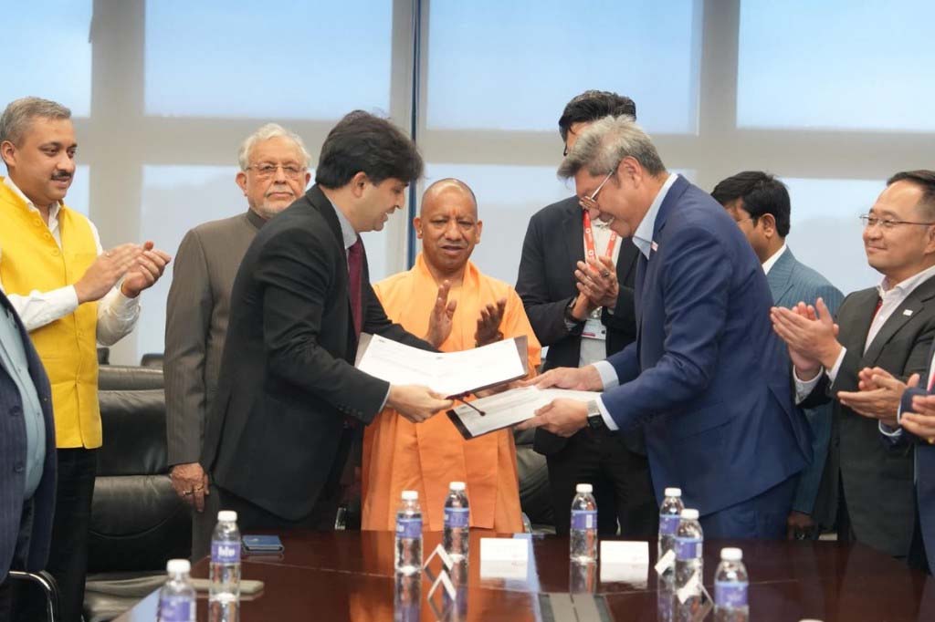 जेवर एयरपोर्ट पर दो प्रोजेक्ट्स में 4458 करोड़ रुपये निवेश करेगी एआई सैट्स