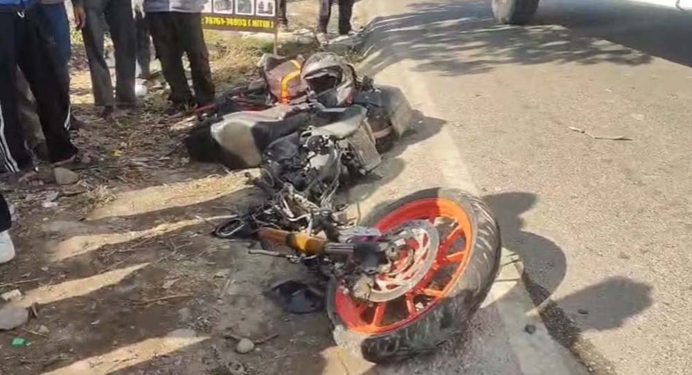 फतेहपुर हादसा: चार भाई बाइक पर जा रहे थे शादी में, तीन की मौत