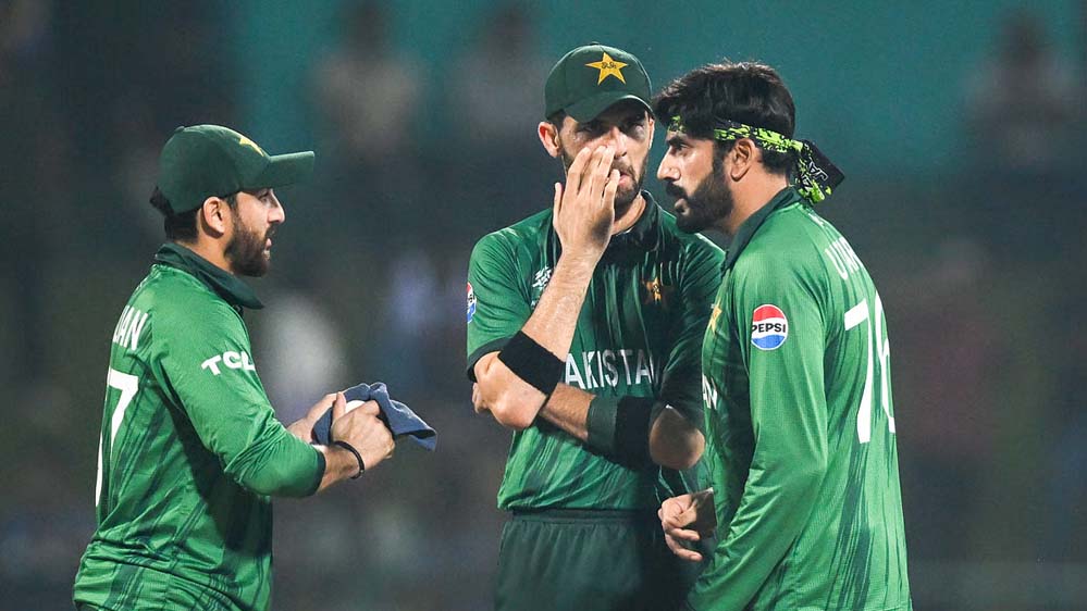 न्यूजीलैंड की हार ने पलटा गेम, पाकिस्तान के लिए खुला सेमीफाइनल का रास्ता