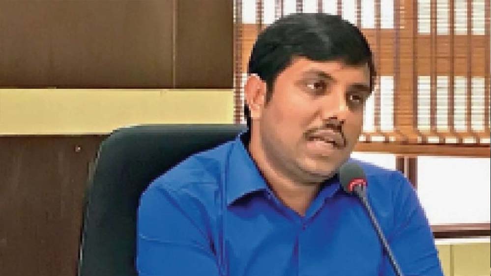 भोपाल प्राइवेट स्कूलों की लूट पर लगाम, कलेक्टर ने बनाई 8 जांच टीमें, शिकायत पर तुरंत कार्रवाई के आदेश