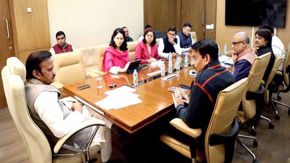 स्वास्थ्य सेवाओं के सुदृढ़ीकरण, योजनाओं का करें प्रभावी, पारदर्शी एवं समयबद्ध क्रियान्वयन: उप मुख्यमंत्री  शुक्ल