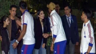 टीम इंडिया का ‘फैमिली मोमेंट’: गंभीर के घर खिलाड़ियों और सपोर्ट स्टाफ की मुलाकात