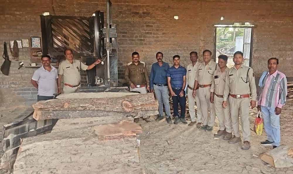 सक्ती वन परिक्षेत्र एवं उड़नदस्ता की संयुक्त कार्रवाई सक्ती वन परिक्षेत्र एवं उड़नदस्ता की संयुक्त कार्रवाई