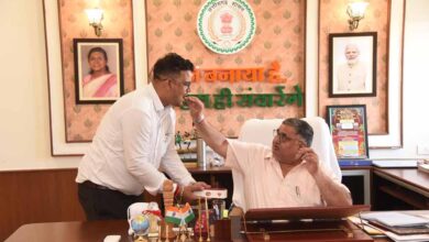 पर्यटन एवं संस्कृति मंत्री राजेश अग्रवाल के निज सहायक  कौस्तुभ पांडेय को डॉ. सी.वी. रमन विश्वविद्यालय से पीएचडी की उपाधि