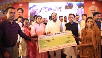 सर्वाइकल कैंसर मुक्त मध्यप्रदेश बनाने के लिए बेटियों को वैक्सीन अवश्य लगवायें: उप मुख्यमंत्री शुक्ल सर्वाइकल कैंसर मुक्त मध्यप्रदेश बनाने के लिए बेटियों को वैक्सीन अवश्य लगवायें: उप मुख्यमंत्री शुक्ल