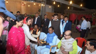 राज्यपाल डेका और CM साय ने काफिला रोककर देखी NH-30 के कार्य की प्रगति, अधिकारियों को गुणवत्ता पूर्ण निर्माण के दिए निर्देश