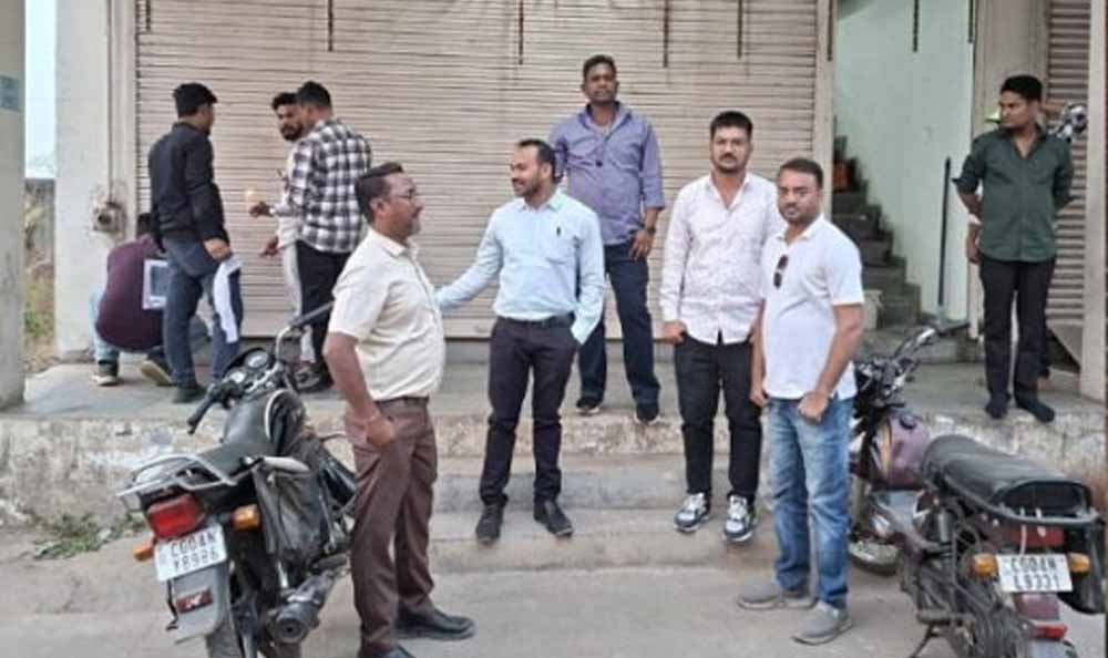 संपत्ति कर नहीं भरने पर निगम का बड़ा एक्शन, चार व्यावसायिक परिसर सील संपत्ति कर नहीं भरने पर निगम का बड़ा एक्शन, चार व्यावसायिक परिसर सील