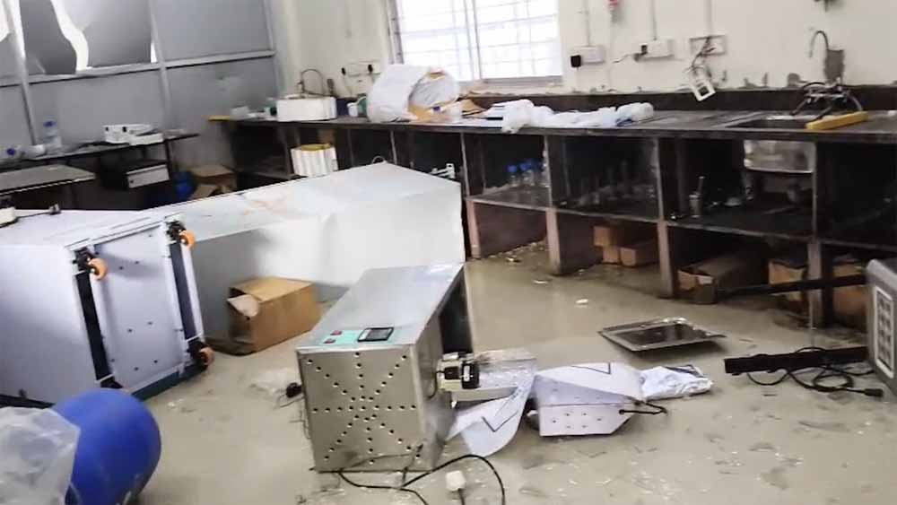 कोंडागांव में अपशिष्ट से फसल हुई खराब, गुस्साए ग्रामीणों ने मक्का प्लांट में घुसकर की तोड़-फोड़