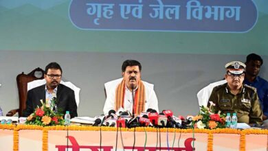 बस्तर की शांति के लिए सरकार प्रतिबद्ध- उपमुख्यमंत्री शर्मा बस्तर की शांति के लिए सरकार प्रतिबद्ध- उपमुख्यमंत्री शर्मा