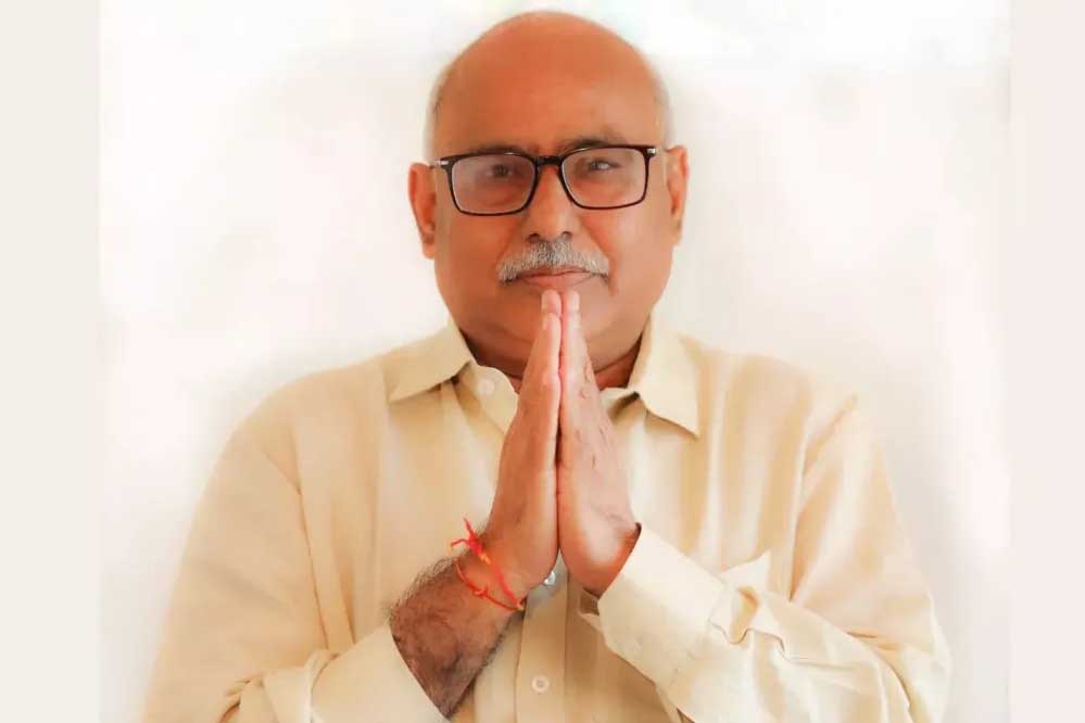 दिल्ली पहुंचे एमपी बीजेपी के कई बड़े नेता, पार्टी में बदलाव की तैयारी, हेमंत खंडेलवाल की अहम भूमिका दिल्ली पहुंचे एमपी बीजेपी के कई बड़े नेता, पार्टी में बदलाव की तैयारी, हेमंत खंडेलवाल की अहम भूमिका