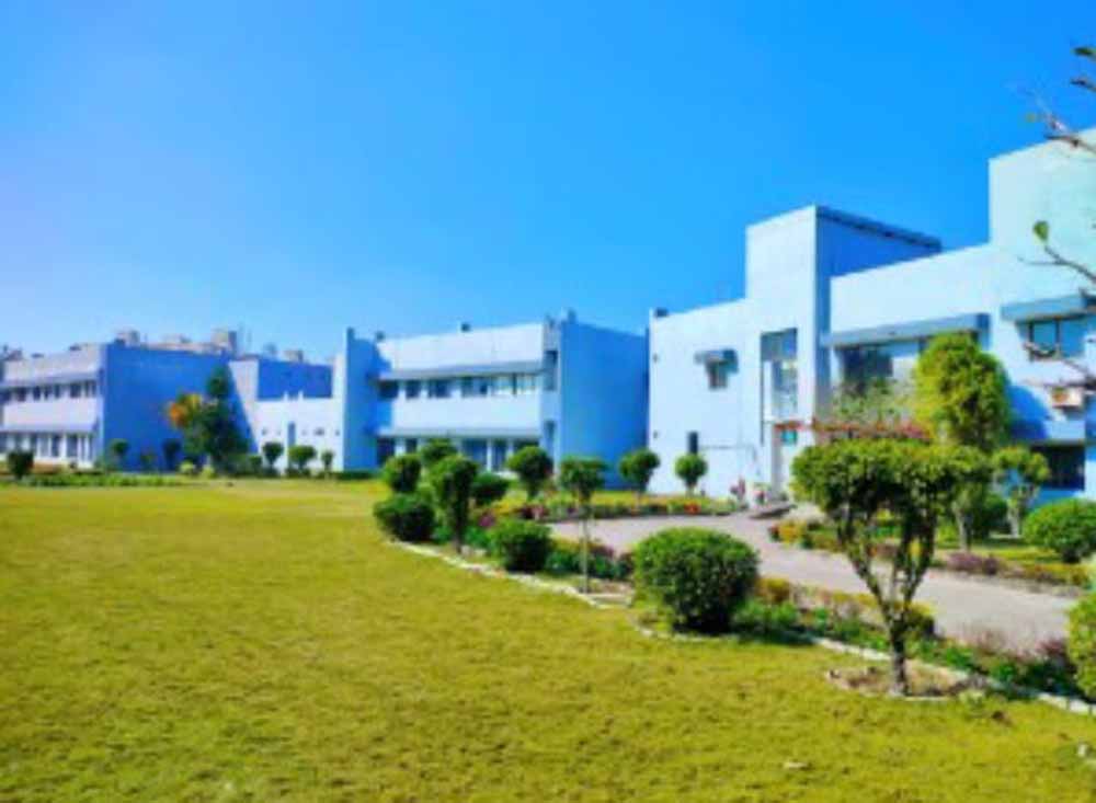 शिक्षा में उत्कृष्टता की ओर कदम — एमबी पावर स्कूल अब DAV प्रबंधन के साथ। शिक्षा में उत्कृष्टता की ओर कदम — एमबी पावर स्कूल अब DAV प्रबंधन के साथ।