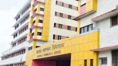 एमवाय अस्पताल में सख्ती, सुपरिटेंडेंट और भवन अधिकारी को नोटिस, BVG पर 25 हजार जुर्माना एमवाय अस्पताल में सख्ती, सुपरिटेंडेंट और भवन अधिकारी को नोटिस, BVG पर 25 हजार जुर्माना