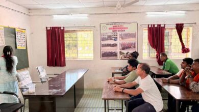 जिन हाथों ने कभी बंदूक थामकर हिंसा को अंजाम दिया, वही प्रशिक्षण लेकर सीख रहे हुनर