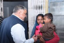 CM विष्णु देव साय के जन्मदिवस पर लखनपुर में विशेष पूजा-अर्चना, मंत्री राजेश अग्रवाल ने मरीजों को बांटे फल