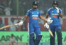 रिंकू सिंह ने अचानक छोड़ा टीम इंडिया का साथ,  पिता की तबीयत बिगड़ने  पर लौटे घर